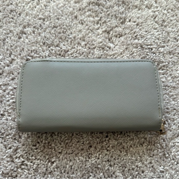 Gray Wallet - Picture 2 of 8